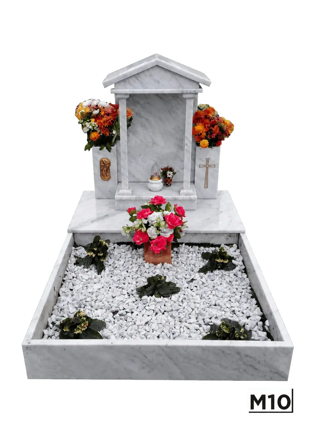 Monumentino a tempietto in Carrara con ghiaia bianca — Bianco Carrara