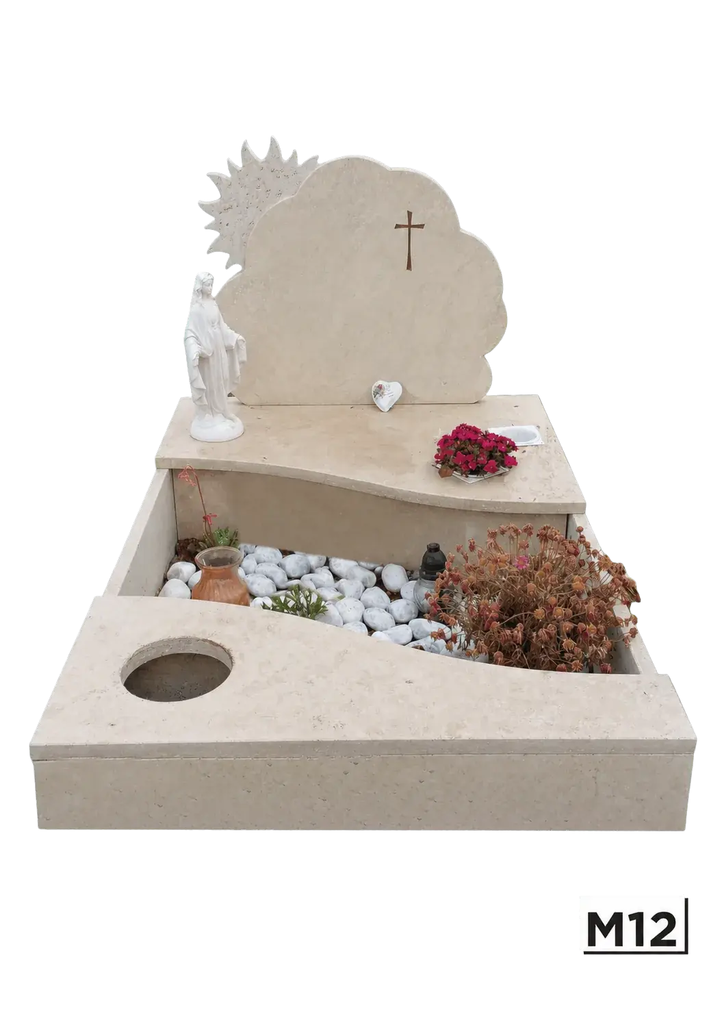 Monumentino con profilo mosso e scultura — Travertino